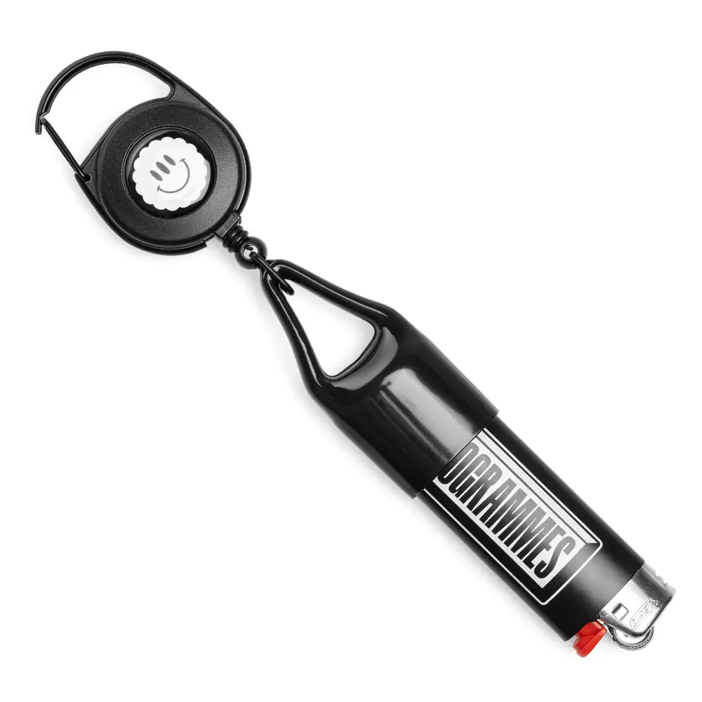 KGS_LIGHTER_LEASHES_BIC_003.webp